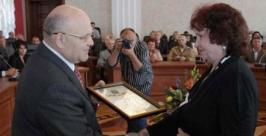 Областные и ведомственные награды вручил губернатор ЕАО землякам Департамент пресс-службы губернатора и правительства ЕАО