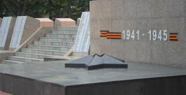 Новый график горения Вечного огня в Биробиджане многие горожане считают унижением Макс Кисляков