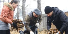Студенты провели субботник в будущем семейном детском доме в Биробиджане Владимир Иващенко