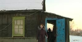 Мать с двумя детьми в с. Валдгейм ЕАО замерзает в разрушенном доме  телеканал ГТРК Бира