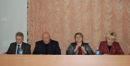 Перспективы развития здравоохранения ЕАО обсудили на депутатских слушаниях Сергей Семиозерный