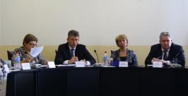 Итоги работы с обращениями граждан подвели в мэрии Владимир Иващенко