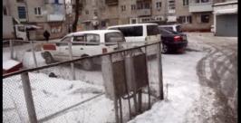 Стоянка возле газгольдера http://s.primamedia.ru/f/big/201/200253.jpg