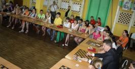 Портрет молодого жителя Биробиджана составили участники &quotкруглого стола&quot    Владимир Иващенко