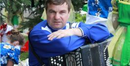 Николай Комлев  http://mkrf.ru/news/regions/detail.php?id=246620&sphrase_id=652833