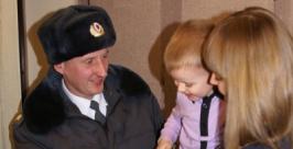 За спасение женщины и ребенка на пожаре полицейский из Биробиджана получил премию пресс-служба УТ МВД РФ по ДФО