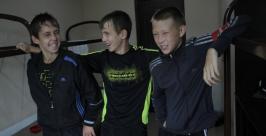 Единственная смена в венно-спортивном лагере Витязь в Биробиджане завершилась   http://www.gazetaeao.ru/gazetiy/birobidjaner-shtern/3114296-08.08.2012/kak-otdiyhauyt-vityazi.html