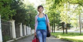 Юлия Пономарева http://www.gazetaeao.ru/gazetiy/birobidjanskaya-zvezda/6017056-22.08.2012/pesnya-franciya-tranzit.html