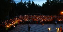 Шествие со свечами в память о жертвах II мировой войны прошло в Биробиджане Владимир Иващенко