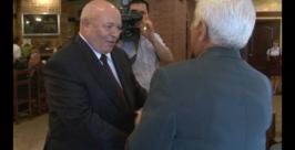 Благодарности Заксобрания ЕАО вручили ровесникам Биробиджана http://zseao.ru/media/k2/items/cache/31fe0310ed4d0bed42f543c4122795e2_L.jpg