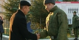 Первые новобранцы осеннего призыва из ЕАО отправились отдавать долг Родине http://birobidjan.rfn.ru/region/rnews.html?id=24092&rid=371&iid=13780