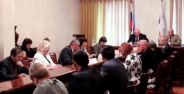 На заседании парламентских комитетов депутаты обсудили сегодня почти 60 вопросов http://zseao.ru/