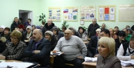 Мэр Биробиджана встретился с жителями микрорайона Сопка Владимир Иващенко