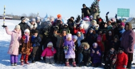 На новогоднем празднике в одном из микрорайонов Биробиджана было весело и тепло сайт Союза молодежи ЕАО