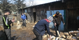 Тимуровцы Октябрьского района ЕАО взялись за топоры пресс-служба районной администрации