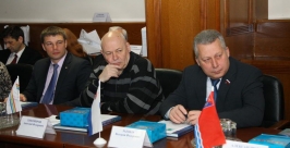 Спикер парламента ЕАО обсудит привлечение трудовых ресурсов в экономику ДФО Пресс-служба Государственного собрания (Ил Тумэн) Республики Саха (Якутия)