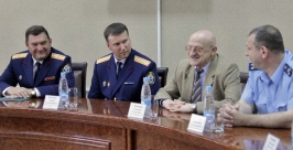 Нового руководителя СУ СК РФ по ЕАО официально представили коллективу управления http://www.eao.ru/?p=regnews&newsid=12007