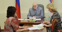 Вице-губернатор ЕАО провел личный прием граждан в Приемной Президента РФ Департамент пресс-службы губернатора и правительства ЕАО