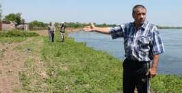 Большая вода стремительно подбирается к домам жителей с. Надеждинское ЕАО Виктор Черненко 