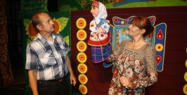 Руководитель  театра Александр Кириенко и актриса Елена Федорова ИА ЕАОmedia