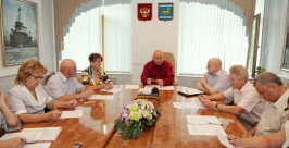 Возможности для трудоустройства врачей из других регионов страны хотят расширить в ЕАО пресс-служба областного парламента