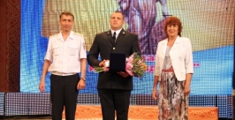 Награду за гуманизм и великодушие вручили полицейскому из ЕАО в Якутии Пресс-служба УМВД России по ЕАО