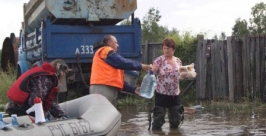 Более тонны питьевой воды доставили спасатели жителям п. Николаевка ЕАО Пресс-служба ГУ МЧС Росии по ЕАО
