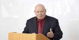 Более 20 открытых уроков провели депутаты Заксобрания в школах ЕАО Пресс-служба ЗС ЕАО