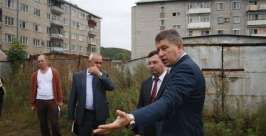 Мэр Биробиджана Андрей Пархоменко проиинспектировал обслуживание жилфонда ИА ЕАОmedia