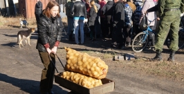 Сельчане сами занимаются доставкой картофеля ИА EAOmedia