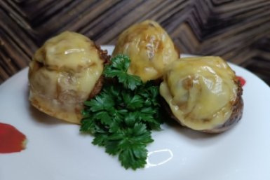 Фаршированные шампиньоны под сырной шубкой – ароматное украшение Новогоднего стола ИА ЕАОMedia