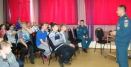 Трагедии на тонком льду пытаются предотвратить сотрудники МЧС в ЕАО пресс-служба ГУ МЧС России по ЕАО