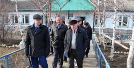 Губернатор ЕАО проинспектировал ход ремонта пострадавшей от наводнения школы в с. Новое Департамент пресс-службы губернатора и правительства ЕАО