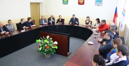 Торжественный прием журналистов провел мэр Биробиджана Владимир Иващенко, ИА ЕАОmedia