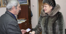 Активистам Общественного совета при МО МВД &quotБиробиджанский&quot вручили удостоверения Пресс-служба МО МВД России &quotБиробиджанский&quot