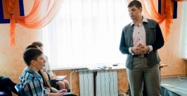 Учеба кандидатов в школьный парламент Биробиджана http://www.molodezh79.ru