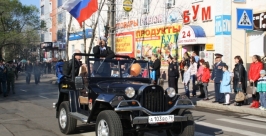 Прокатиться &quotс ветерком&quot на ретро-автомобиле смогли ветераны ВОВ в Биробиджане Владимир Иващенко, ИА ЕАОmedia