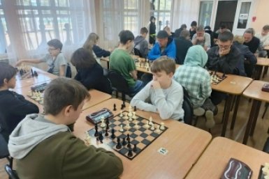 Более 100 шахматистов приняли участие в первенстве и чемпионате Биробиджана