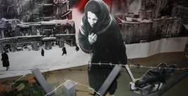 Презентация художественной инсталляции &quotПодвиг города над Невой&quot состоялась в Биробиджане Владимир Иващенко, ИА EAOmedia