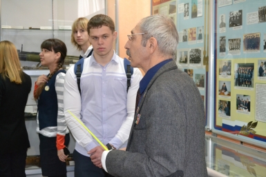 Бывший полицейский выступил в роли учителя обществознания для старшеклассников Биробиджана пресс-служба УМВД по ЕАО