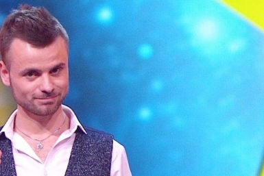 Полуфинал телеконкурса &quotНовая звезда&quot с участием вокалиста из ЕАО состоится уже 2 мая скриншот страницы в Интернете
