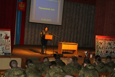 Ликбез по противопожарной подготовке провели спасатели для военнослужащих Биробиджана Пресс-служба ГУ МЧС России по ЕАО