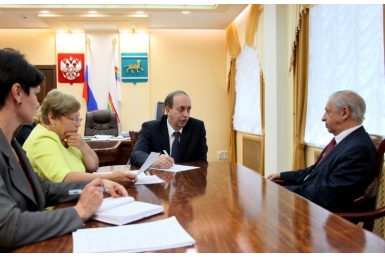 Встреча Александра Левинталя с Павлом Минакиром www.eao.ru