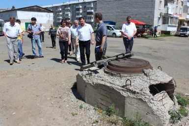 Этот колодец облюбовали любители свалок Владимир Иващенко