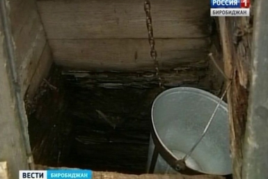 Жители уже несколько лет бьются за ремонт колодца ГТРК Бира