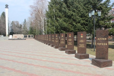 В Аллее Героев установят еще два пилона Владимир Иващенко