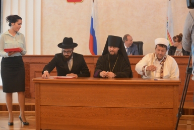 Соглашение о межконфессиональном сотрудничестве подписали в ЕАО Константин Земляникин