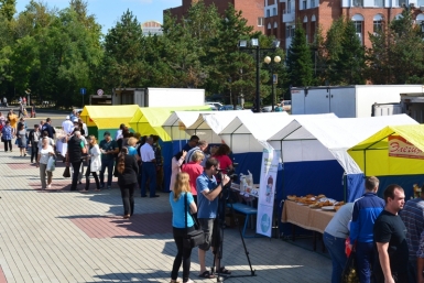 Выставка-ярмарка &quotЗолотая осень&quot открылась в Биробиджане Константин Земляникин, ИА ЕАОMedia
