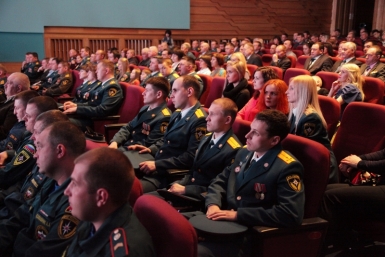 Пожарные ЕАО получили награды областного Законодательного Собрания пресс-служба областного парламента