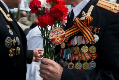 Первые лица ЕАО поздравляют жителей региона с Днем Победы Антон Балашов